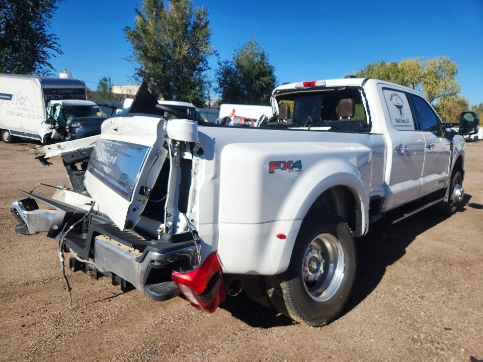 Снимка 3 от търг – 2026 FORD F350 с VIN 1FT8W3DT0TEC26151
