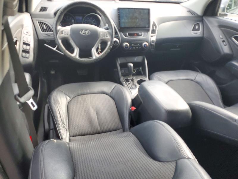 Снимка 8 от търг – 2010 HYUNDAI TUCSON с VIN KM8JU3AC8AU017816