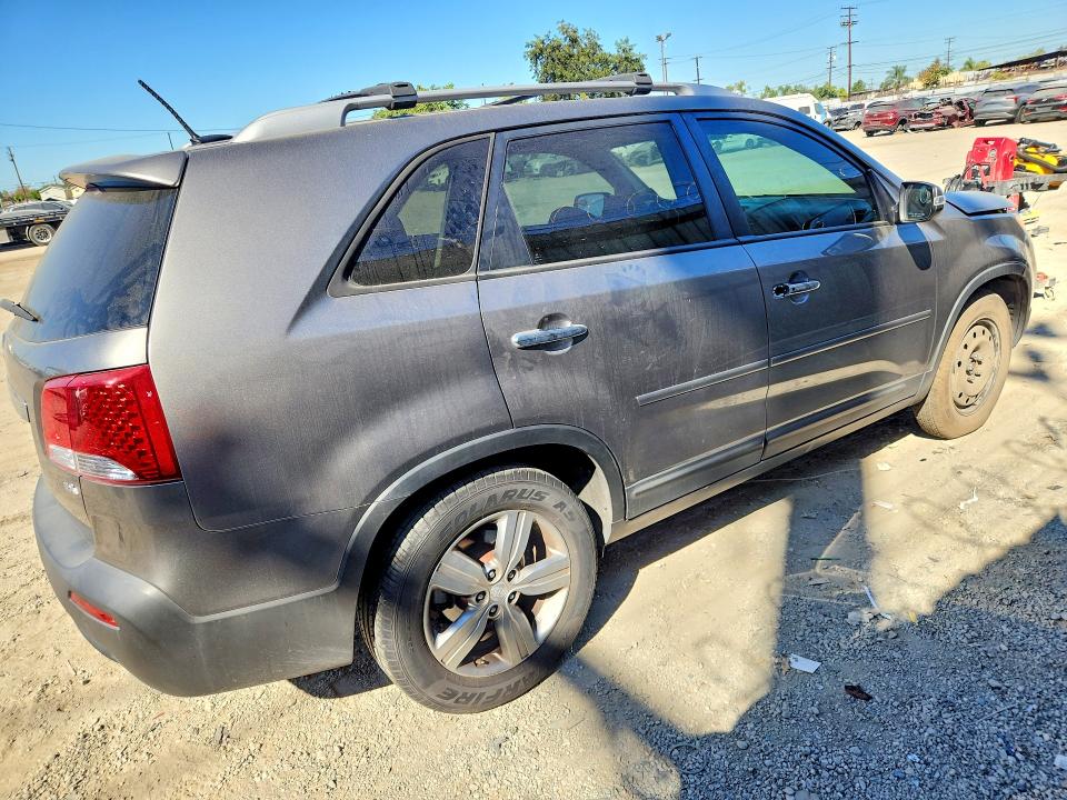 Zdjęcie 3 z aukcji – 2012 KIA SORENTO z VIN 5XYKU3A67CG208960