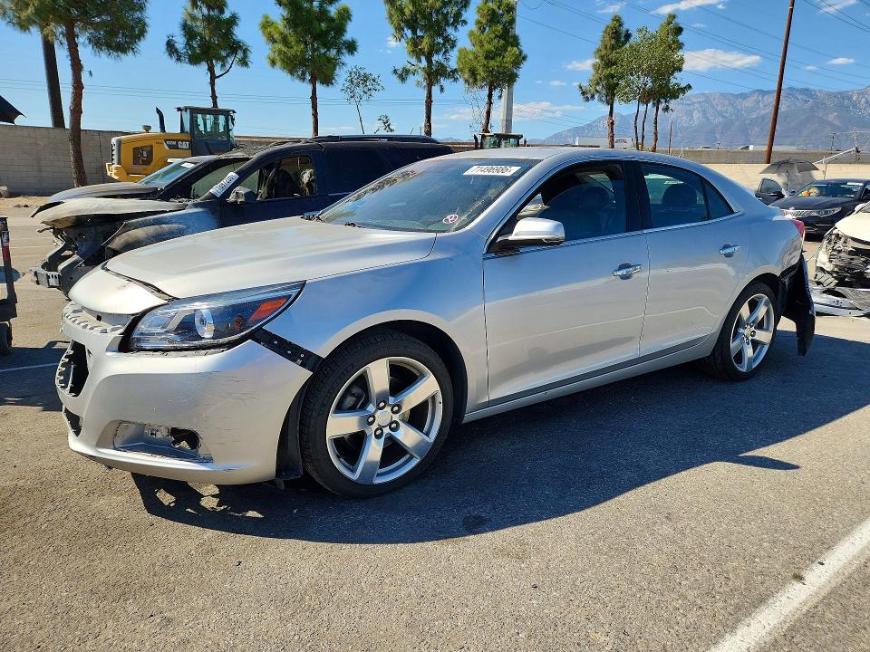 CHEVROLET MALIBU 2015 с VIN 1G11G5SX6FF135702 - Снимка от търг