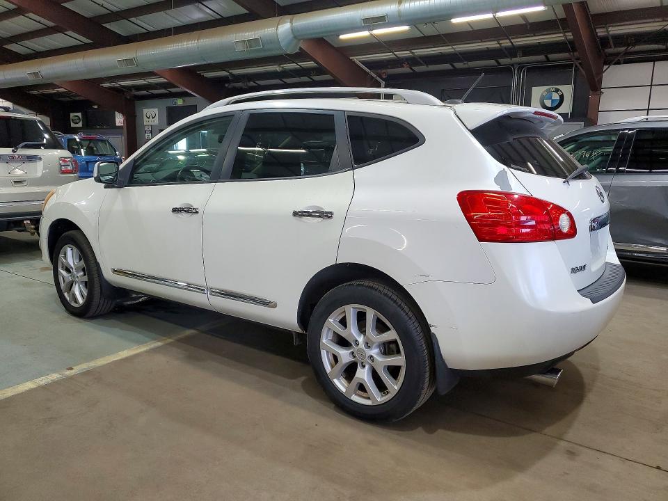 Photo 2 from auction – 2011 NISSAN ROGUE with VIN JN8AS5MV1BW304878