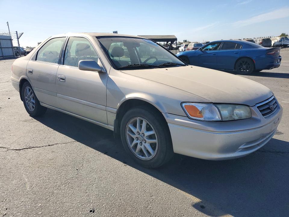 Снимка 4 от търг – 2001 TOYOTA CAMRY с VIN JT2BF22K310335023