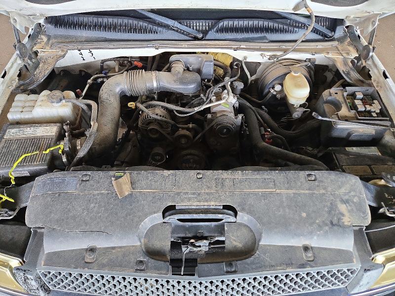 Photo 11 from auction – 2005 CHEVROLET SILVERADO with VIN 1GCEC19X85Z327185