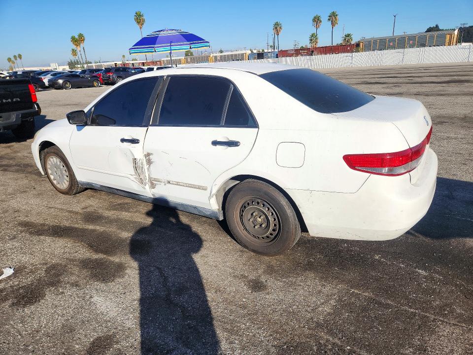 Снимка 2 от търг – 2004 HONDA ACCORD с VIN 1HGCM56134A045398