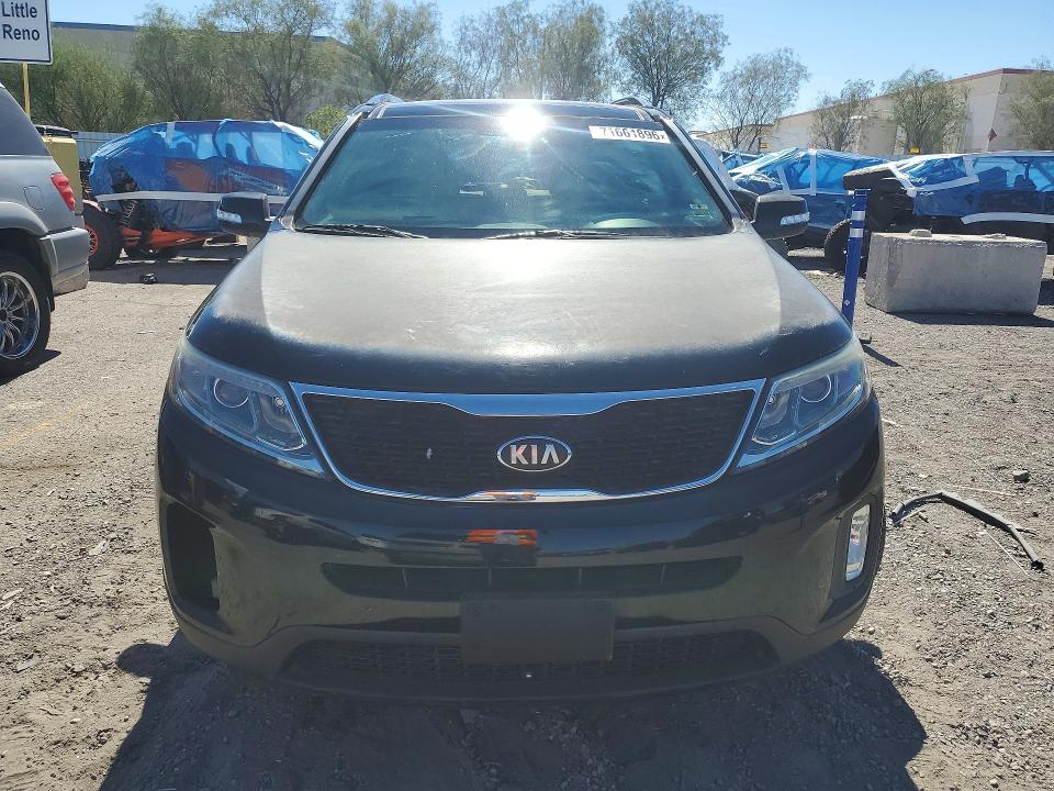 Foto 5 de la subasta – 2014 KIA SORENTO con VIN 5XYKU4A78EG491922