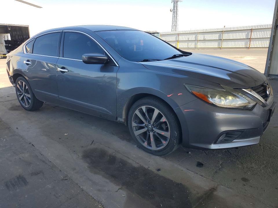 Photo 4 from auction – 2016 NISSAN ALTIMA with VIN 1N4AL3AP2GC273383