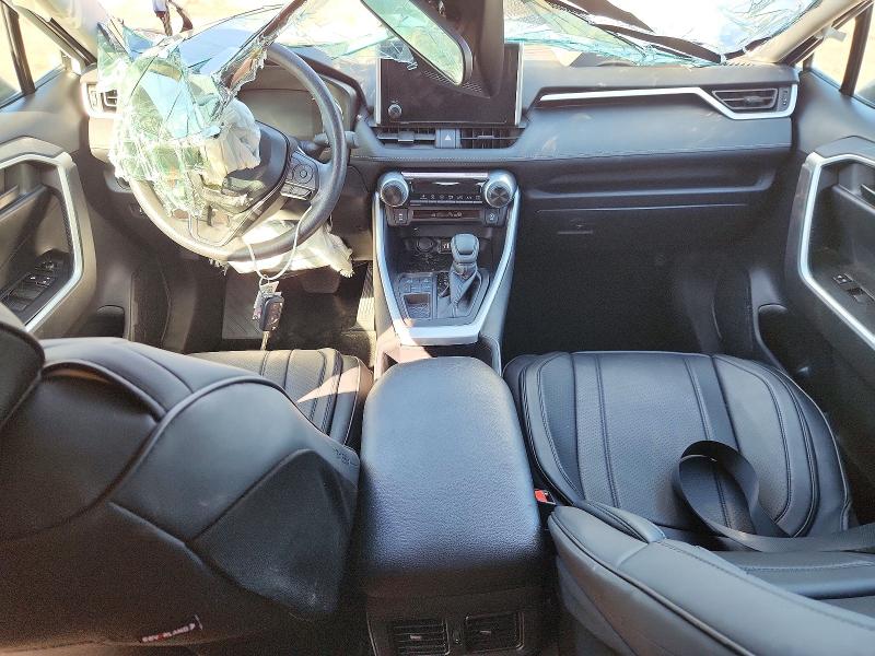 Foto 8 de la subasta – 2025 TOYOTA RAV4 con VIN 2T3H1RFV4SC356443