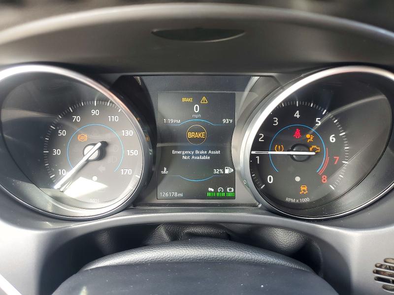 Zdjęcie 9 z aukcji – 2017 JAGUAR XE z VIN SAJAR4BG5HA962524