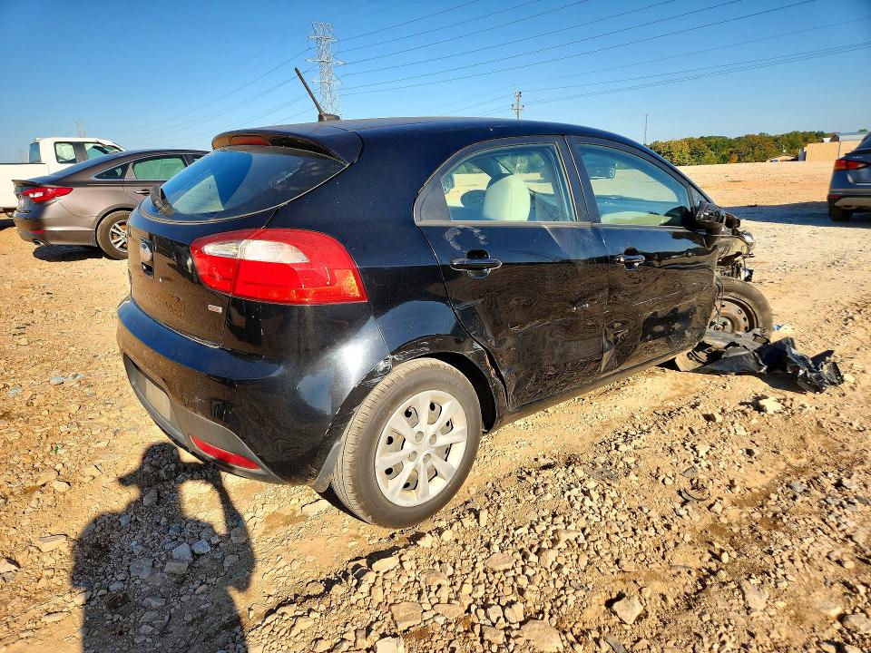 Zdjęcie 3 z aukcji – 2013 KIA RIO z VIN KNADM5A3XD6196654
