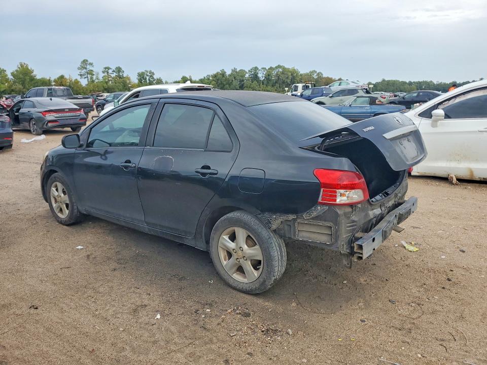 Снимка 2 от търг – 2008 TOYOTA YARIS с VIN JTDBT923381248647