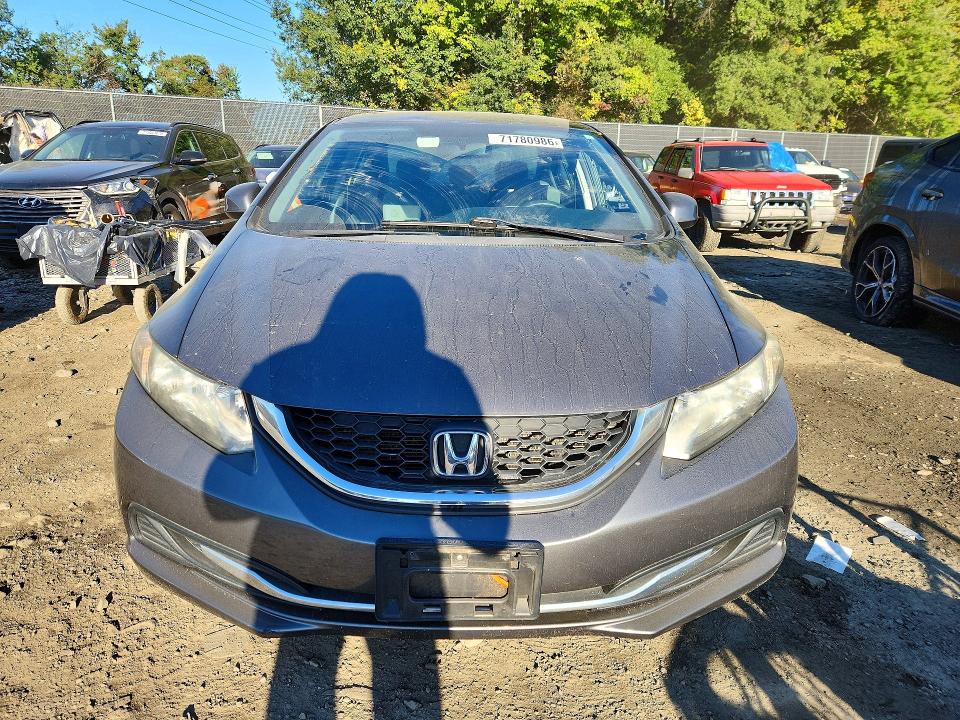 Снимка 5 от търг – 2013 HONDA CIVIC с VIN 2HGFB2F50DH586642