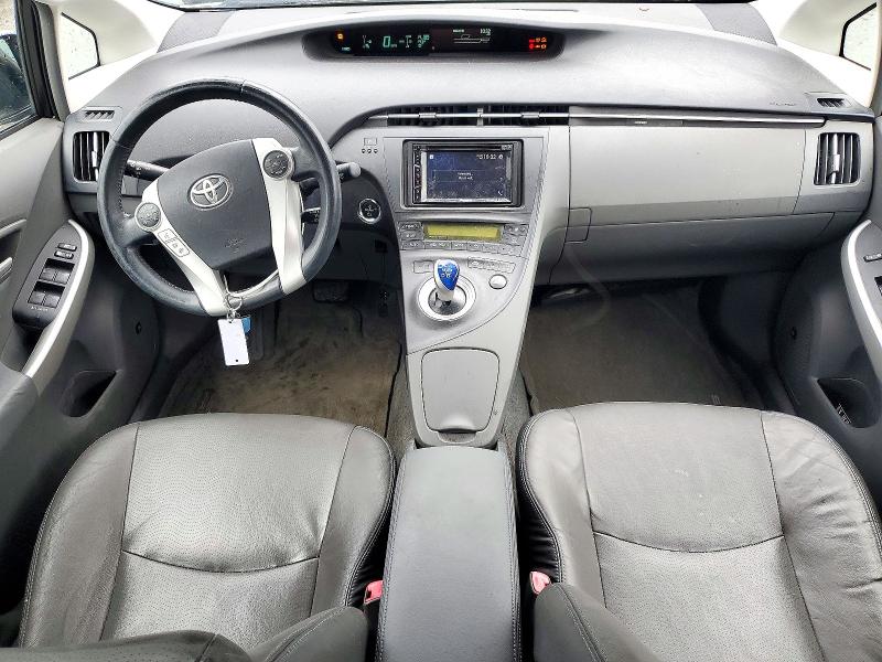 Снимка 8 от търг – 2011 TOYOTA PRIUS с VIN JTDKN3DU8B0264093