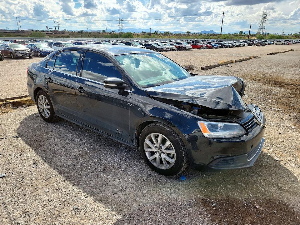 Снимка 4 от търг – 2014 VOLKSWAGEN JETTA с VIN 3VWD17AJ0EM378691