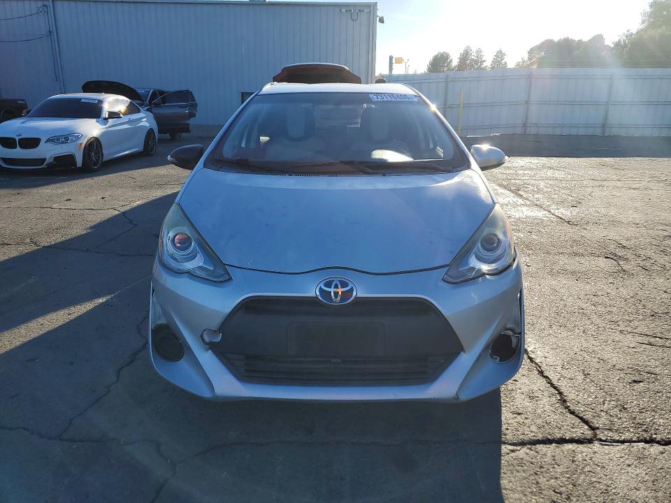 Фото 5 с аукциона – 2015 TOYOTA PRIUS C с VIN JTDKDTB32F1584524