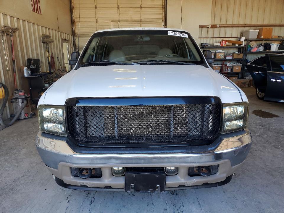Снимка 5 от търг – 2001 FORD EXCURSION с VIN 1FMNU42F71EA48596