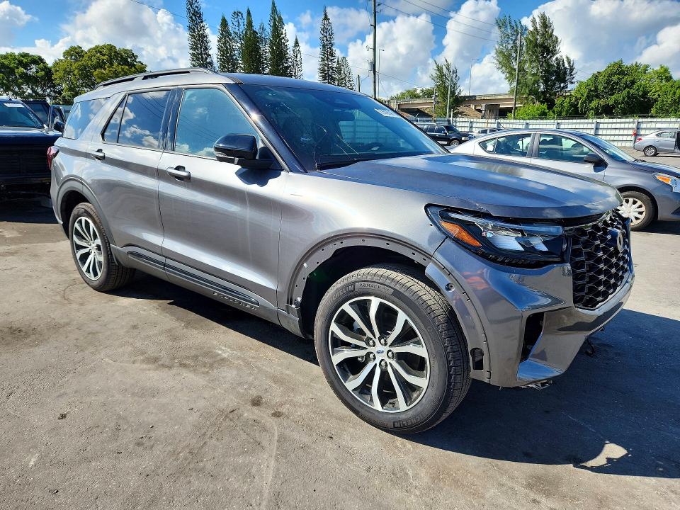 Снимка 4 от търг – 2025 FORD EXPLORER с VIN 1FMUK8KH5SGC27574