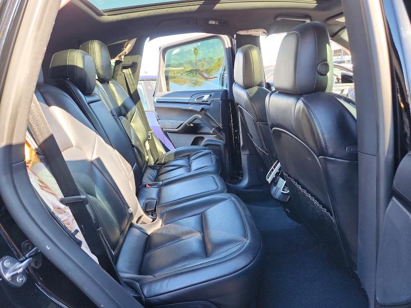 صورة رقم 11 من المزاد - 2018 PORSCHE CAYENNE مع VIN WP1AA2A29JKA00144