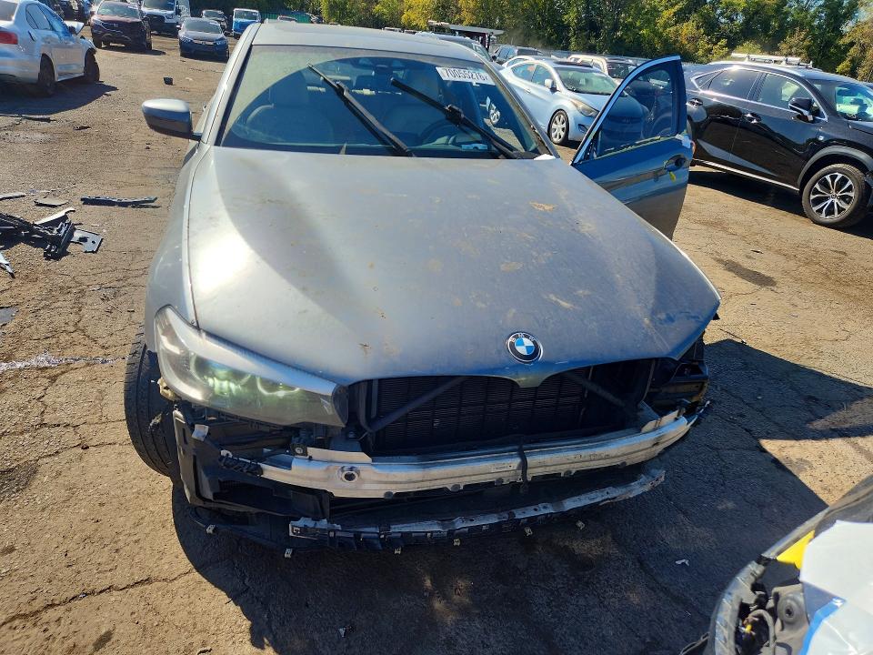 Снимка 5 от търг – 2020 BMW 530 с VIN WBAJR7C06LWW73646