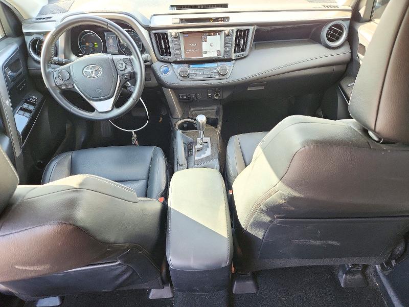 Снимка 8 от търг – 2017 TOYOTA RAV4 HV с VIN JTMDJREV1HD076712