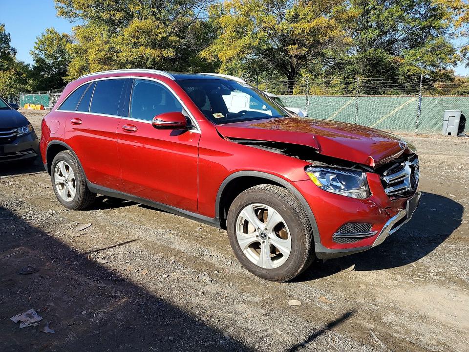 Снимка 4 от търг – 2018 MERCEDES-BENZ GLC с VIN WDC0G4KB3JV060001
