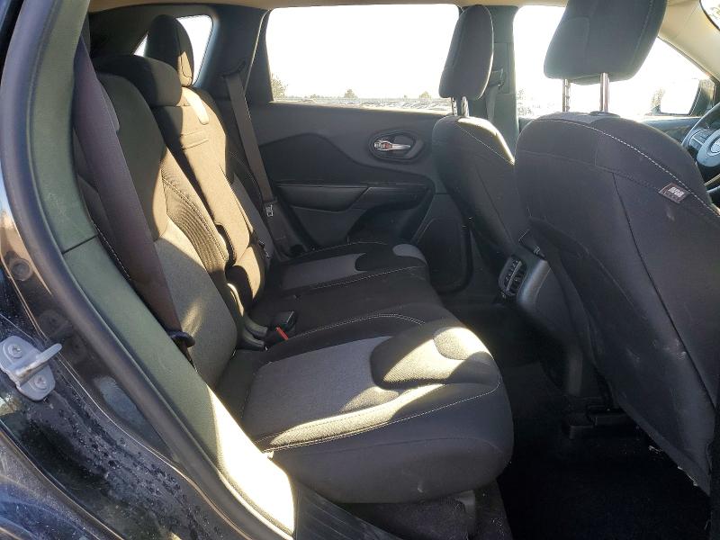 Снимка 11 от търг – 2016 JEEP CHEROKEE с VIN 1C4PJMAS4GW232725