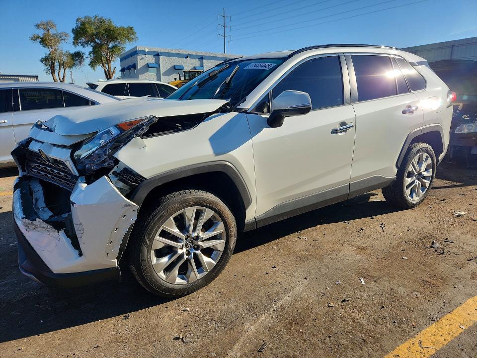TOYOTA RAV4 2019 with VIN 2T3Y1RFV3KC027393 - Photo from auction