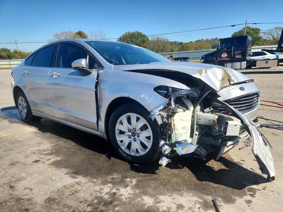 صورة رقم 4 من المزاد - 2019 FORD FUSION مع VIN 3FA6P0G73KR271667