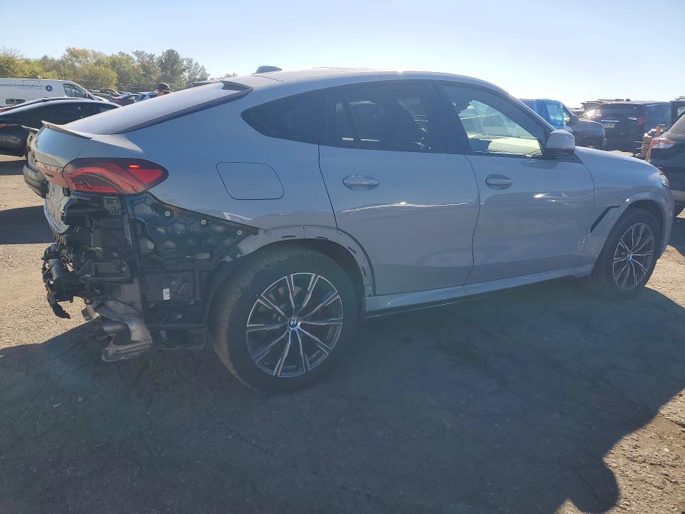 Снимка 3 от търг – 2026 BMW X6 с VIN 5UX33EX07T9291621