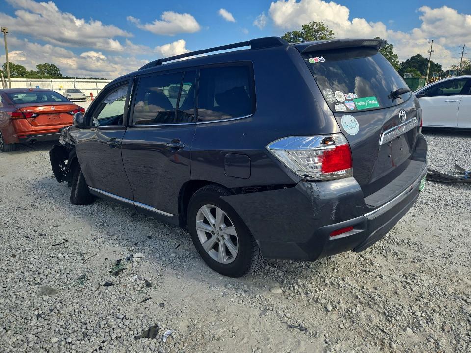 Снимка 2 от търг – 2013 TOYOTA HIGHLANDER с VIN 5TDZA3EHXDS037290