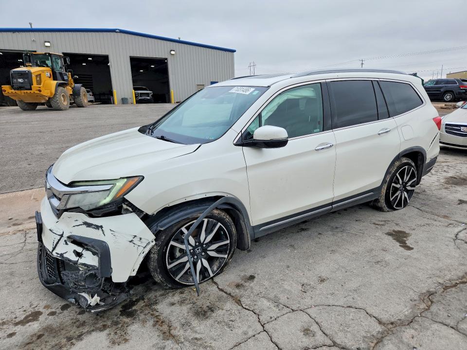 HONDA PILOT 2019 with VIN 5FNYF5H62KB001839 - Photo from auction