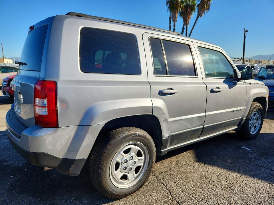 صورة رقم 3 من المزاد - 2017 JEEP PATRIOT مع VIN 1C4NJPBA8HD150153