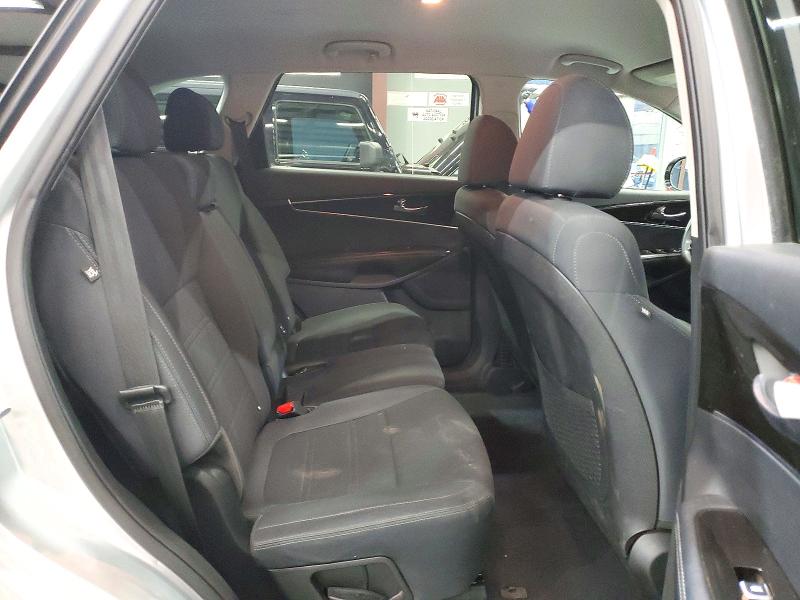Photo 11 from auction – 2019 KIA SORENTO with VIN 5XYPGDA38KG568715