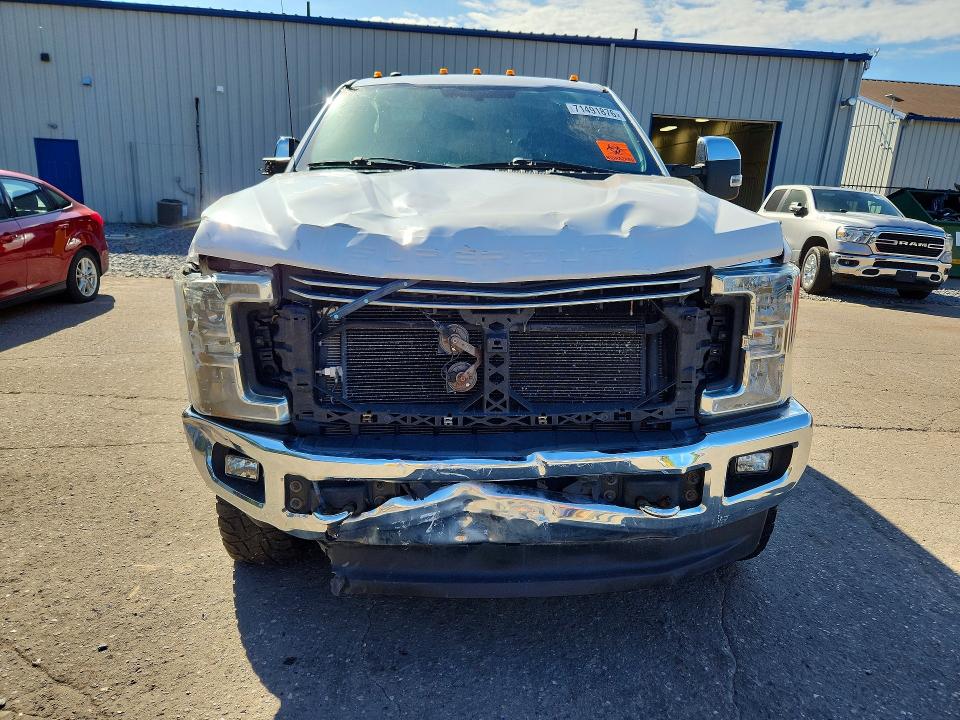 Zdjęcie 5 z aukcji – 2017 FORD F250 z VIN 1FT7W2BT9HEB13377