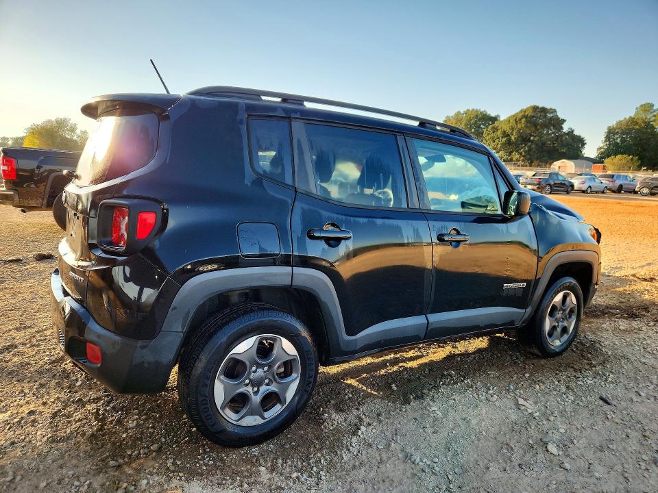 Снимка 3 от търг – 2016 JEEP RENEGADE с VIN ZACCJBAT9GPD90860