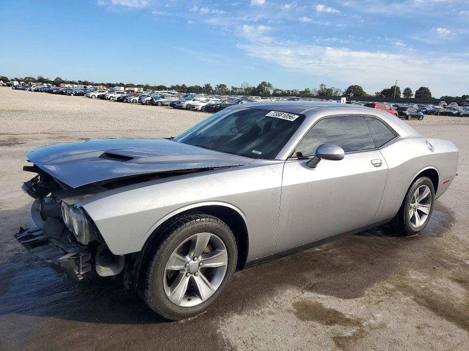 DODGE CHALLENGER 2016 с VIN 2C3CDZAGXGH249613 - Снимка от търг