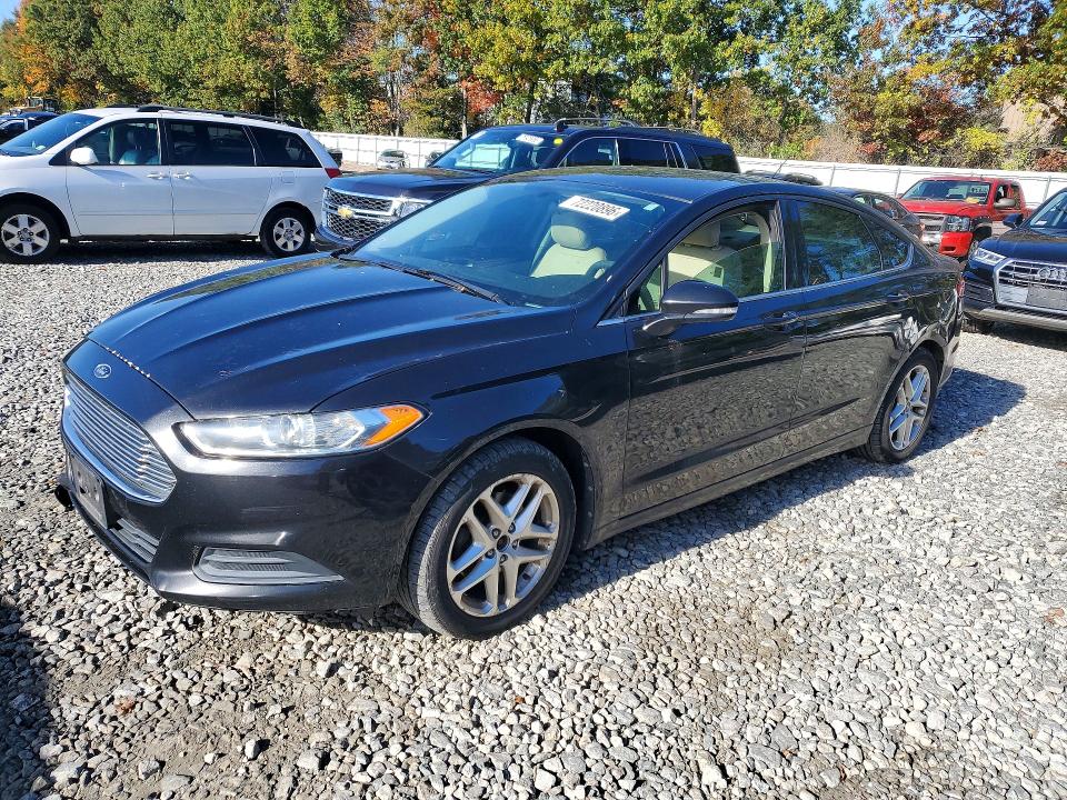 Снимка 1 от търг – 2013 FORD FUSION с VIN 3FA6P0H77DR115679