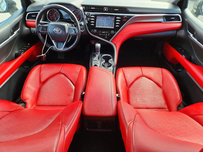 Снимка 8 от търг – 2018 TOYOTA CAMRY с VIN 4T1B61HK6JU136903