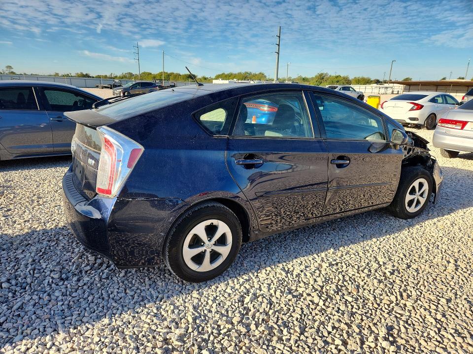 Photo 3 from auction – 2015 TOYOTA PRIUS with VIN JTDKN3DU6F0460829