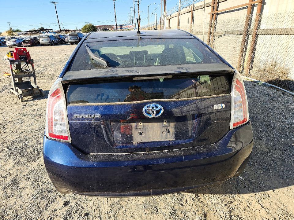 Снимка 6 от търг – 2013 TOYOTA PRIUS с VIN JTDKN3DU5D0337245