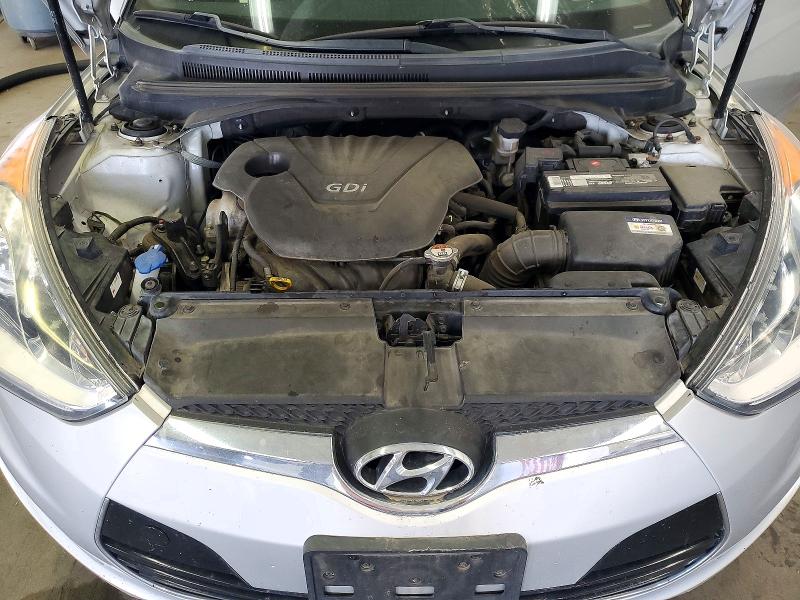 Снимка 11 от търг – 2016 HYUNDAI VELOSTER с VIN KMHTC6AD0GU279022