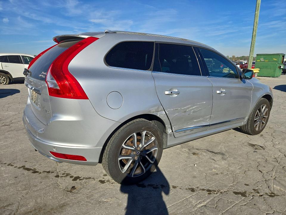 Снимка 3 от търг – 2016 VOLVO XC60 с VIN YV440MDKXG2901375