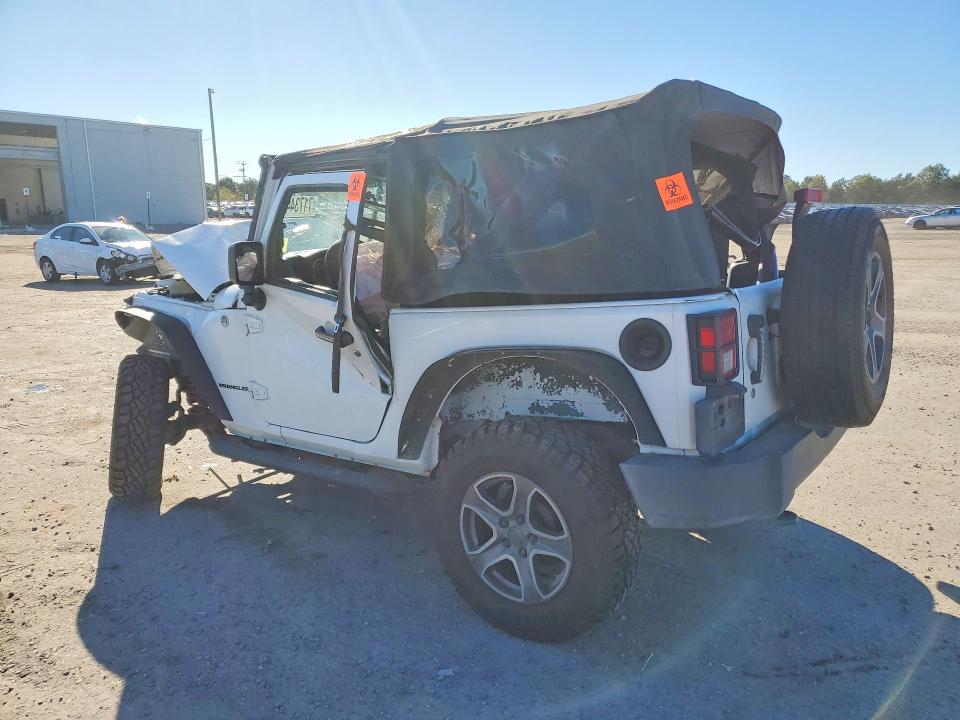 Foto 2 de la subasta – 2012 JEEP WRANGLER con VIN 1C4AJWAG8CL176250