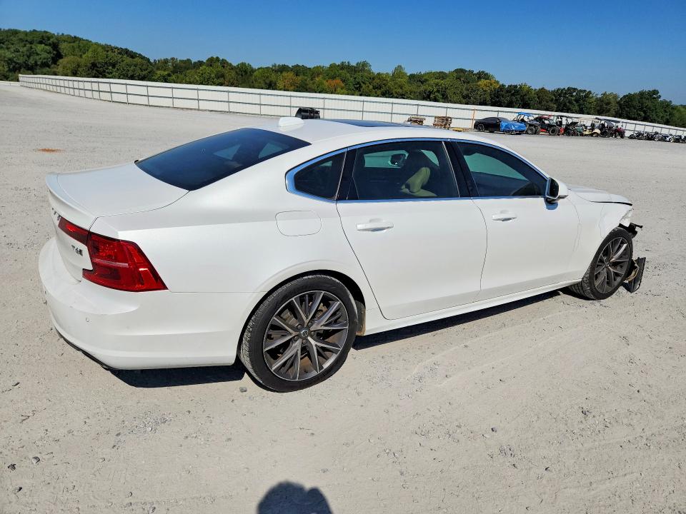 Photo 3 from auction – 2020 VOLVO S90 with VIN LVYA22MK8LP176871