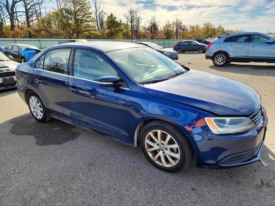 Photo 4 from auction – 2013 VOLKSWAGEN JETTA with VIN 3VWDP7AJ5DM372589