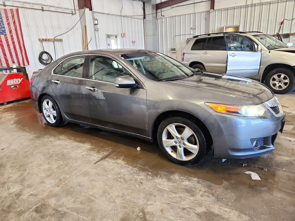 Photo 4 from auction – 2010 ACURA TSX with VIN JH4CU2F62AC018524