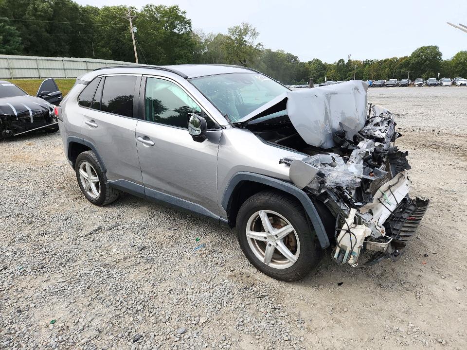 Photo 4 from auction – 2019 TOYOTA RAV4 with VIN 2T3F1RFV7KW020534