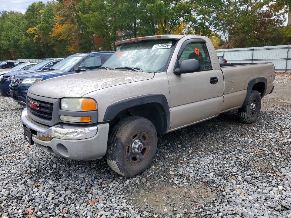 GMC NEW SIERRA 2004 with VIN 1GTEK14V24Z272840 - Photo from auction