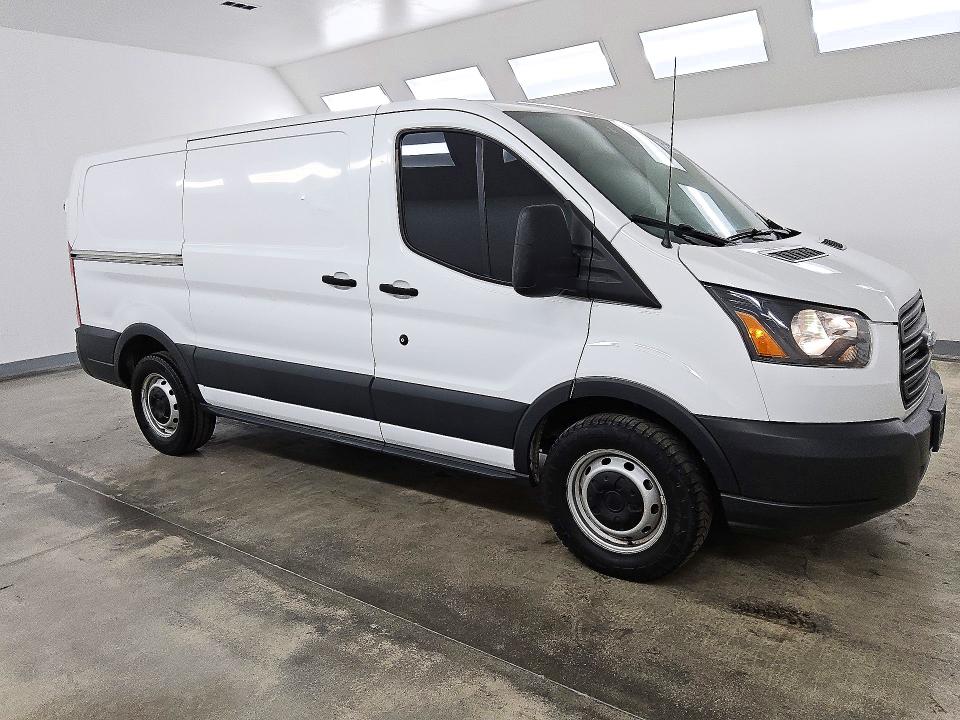 Zdjęcie 4 z aukcji – 2018 FORD TRANSIT z VIN 1FTYE1YM4JKB54993