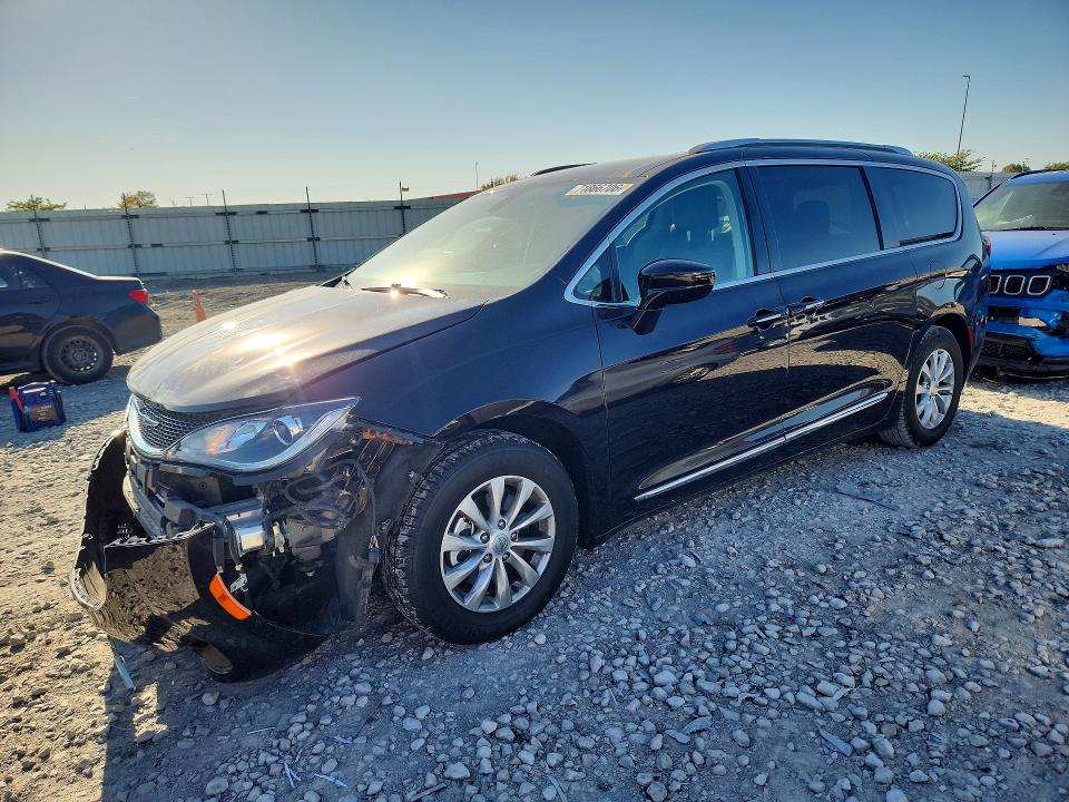 CHRYSLER PACIFICA 2019 с VIN 2C4RC1BG7KR575641 - Снимка от търг