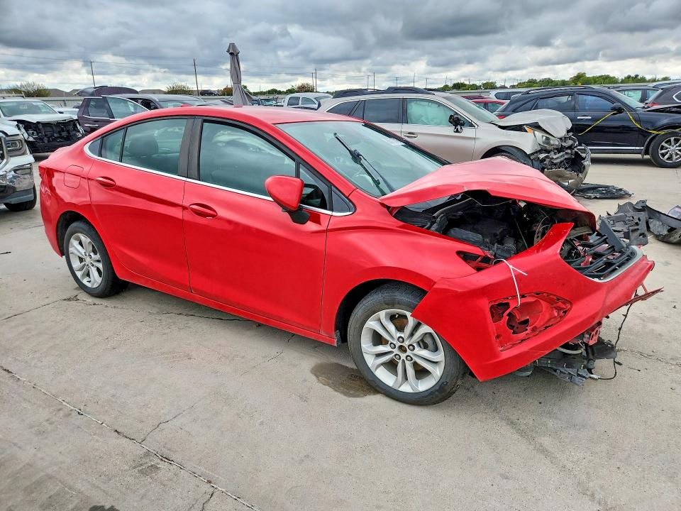 Снимка 4 от търг – 2019 CHEVROLET CRUZE с VIN 1G1BE5SM1K7116821
